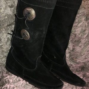 Real leather moccasin boots